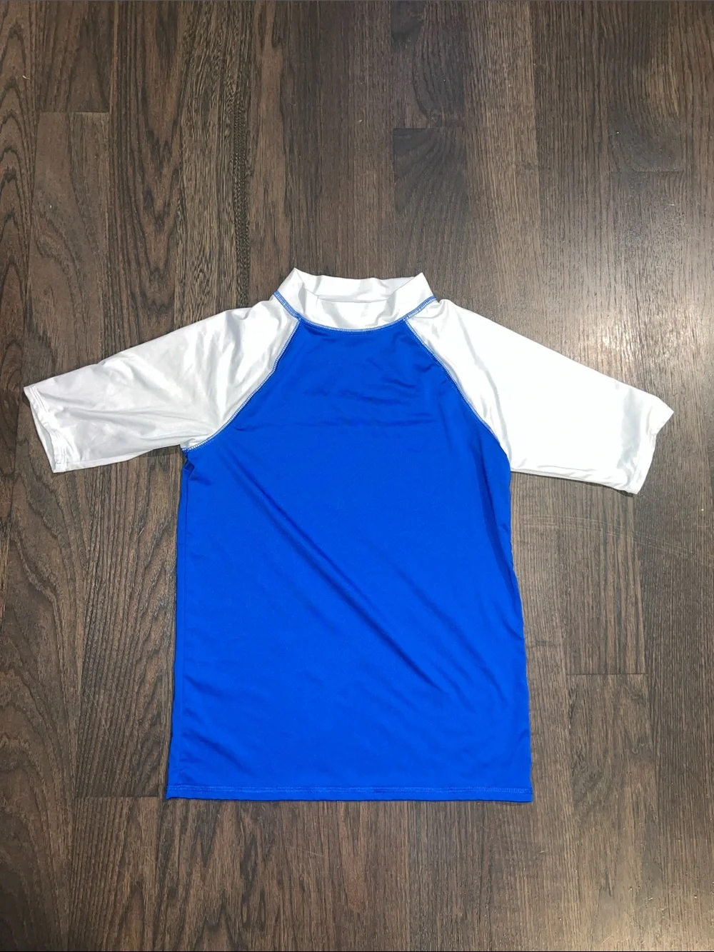 Oasis Blue & White Rashguard with Light Blue & Red Swim Shorts Size M (10-12)